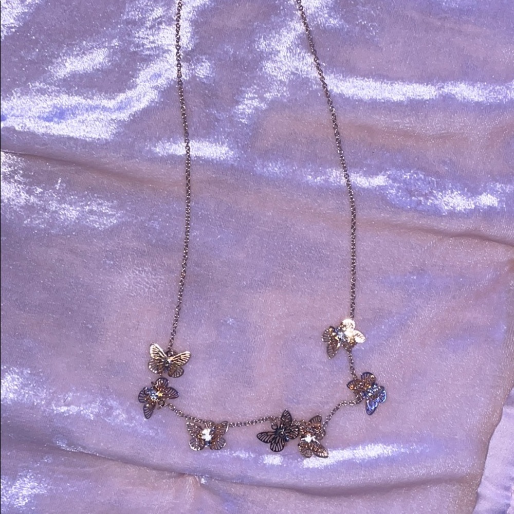 Cute butterfly necklace ✨👛🦋